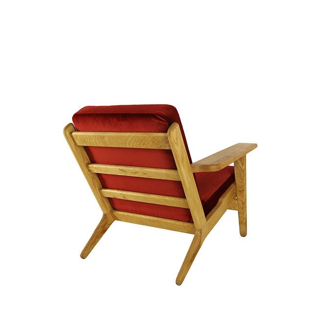 dark red lounge chair